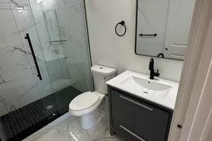 2331 E York St, Philadelphia, PA 19125 - Photo 14