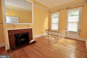 1737 Wallace St, Philadelphia, PA 19130 - Photo 2