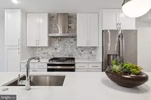 724 N 19th St, Philadelphia, PA 19130 - Photo 8