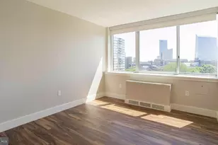 2200 Benjamin Franklin Pkwy, Philadelphia, PA 19130 - Photo 54