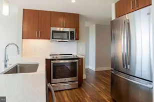 2200 Benjamin Franklin Pkwy, Philadelphia, PA 19130 - Photo 20