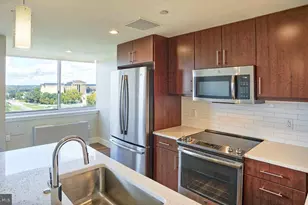 2200 Benjamin Franklin Pkwy, Philadelphia, PA 19130 - Photo 12