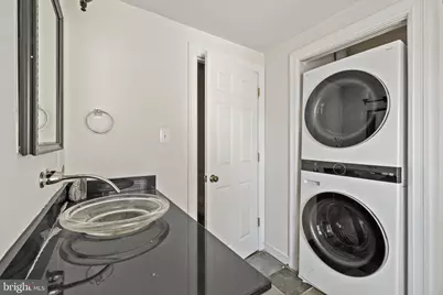 1524 Pine Street #3, Philadelphia, PA 19102 - Photo 18