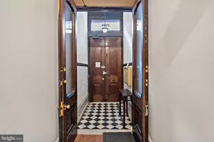 1524 Pine St, Philadelphia, PA 19102 - Photo 2