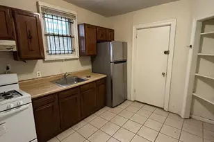 3203 Pearl St, Philadelphia, PA 19104 - Photo 6