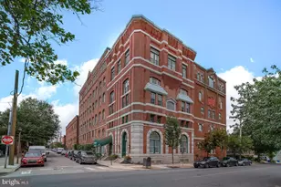 825 N 29th St, Philadelphia, PA 19130 - Photo 1