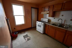 1653 N Cadwallader St, Philadelphia, PA 19122 - Photo 10