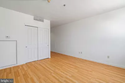 1100 Vine Street #415, Philadelphia, PA 19107 - Photo 14