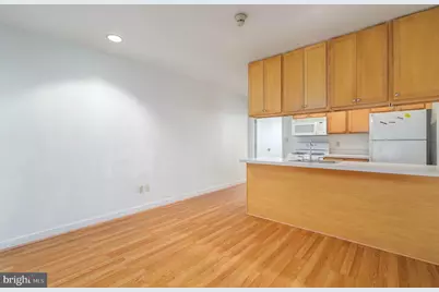 1100 Vine Street #415, Philadelphia, PA 19107 - Photo 4