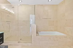 2103 E Susquehanna Ave, Philadelphia, PA 19125 - Photo 14