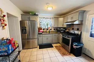 1305 Glenview St, Philadelphia, PA 19111 - Photo 12