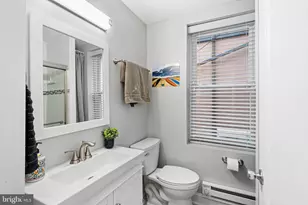 2017 Catharine St, Philadelphia, PA 19146 - Photo 16