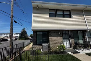 3850 Woodhaven Rd, Philadelphia, PA 19154 - Photo 2