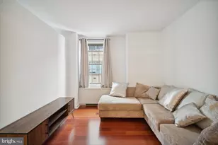 219 S 18th St, Philadelphia, PA 19103 - Photo 4