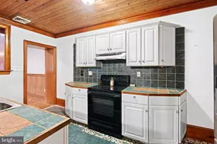 517 Conarroe St, Philadelphia, PA 19128 - Photo 10