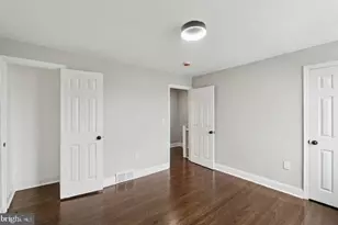 4034 Lawndale St, Philadelphia, PA 19124 - Photo 8