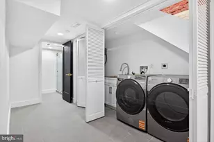 1222 S 26th, Philadelphia, PA 19146 - Photo 24