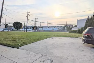 [Address not provided], Philadelphia, PA 19145 - Photo 2