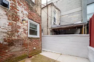 161 Brown St, Philadelphia, PA 19123 - Photo 40