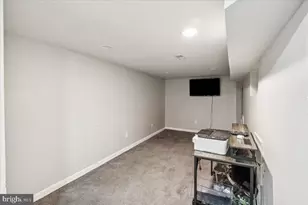 1529 N Robinson St, Philadelphia, PA 19151 - Photo 26