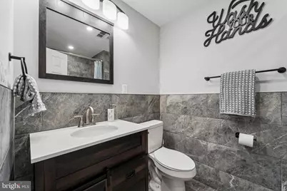 2124 Fernon Street, Philadelphia, PA 19145 - Photo 16