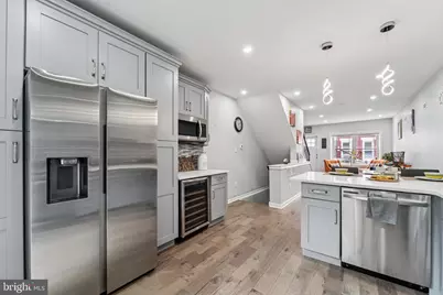 2124 Fernon Street, Philadelphia, PA 19145 - Photo 8