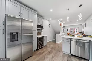 2124 Fernon St, Philadelphia, PA 19145 - Photo 8