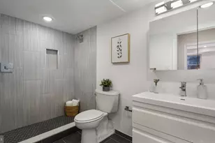 1825 Callowhill St, Philadelphia, PA 19130 - Photo 16