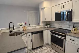 210 Shurs Ln, Philadelphia, PA 19127 - Photo 6