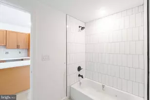 754 S 4th St, Philadelphia, PA 19147 - Photo 10