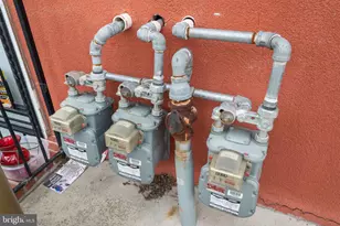 927 S 60th St, Philadelphia, PA 19143 - Photo 32