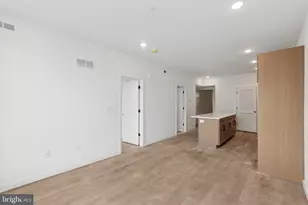 754 S 4th St, Philadelphia, PA 19147 - Photo 2