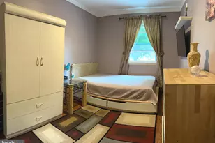 10665 Halstead St, Philadelphia, PA 19116 - Photo 8