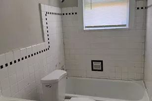 1945 W Hunting Park Ave, Philadelphia, PA 19140 - Photo 10