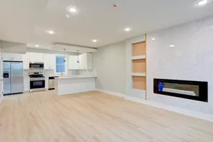 1933 N Leithgow St, Philadelphia, PA 19122 - Photo 8