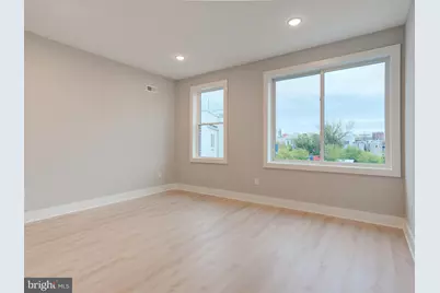 1933 N Leithgow Street, Philadelphia, PA 19122 - Photo 10