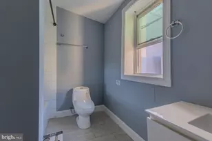 367 Winton St, Philadelphia, PA 19148 - Photo 18