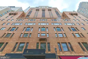 219 S 18th St, Philadelphia, PA 19103 - Photo 32