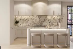 2004 Waverly St, Philadelphia, PA 19146 - Photo 4