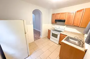 2446 N 33rd St, Philadelphia, PA 19132 - Photo 2