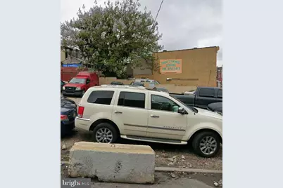 212 W Glenwood Avenue, Philadelphia, PA 19140 - Photo 2