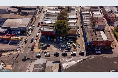 214 W Glenwood Avenue, Philadelphia, PA 19140 - Photo 1