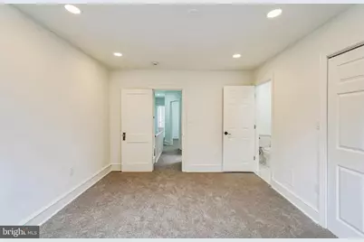 381 E Cliveden Street, Philadelphia, PA 19119 - Photo 14