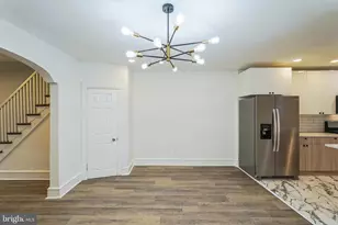 381 E Cliveden St, Philadelphia, PA 19119 - Photo 12