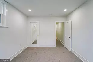 381 E Cliveden St, Philadelphia, PA 19119 - Photo 24