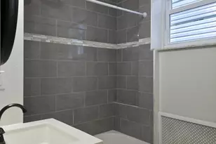 2028 S Opal St, Philadelphia, PA 19145 - Photo 22