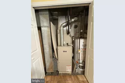 2251 S Hemberger Street, Philadelphia, PA 19145 - Photo 32