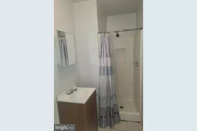 2111 W Susquehanna Avenue W, Philadelphia, PA 19121 - Photo 6