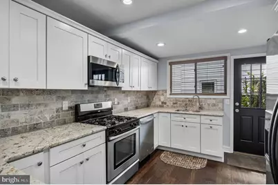 2638 E Dauphin Street, Philadelphia, PA 19125 - Photo 10