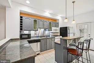 408 Monroe St, Philadelphia, PA 19147 - Photo 6